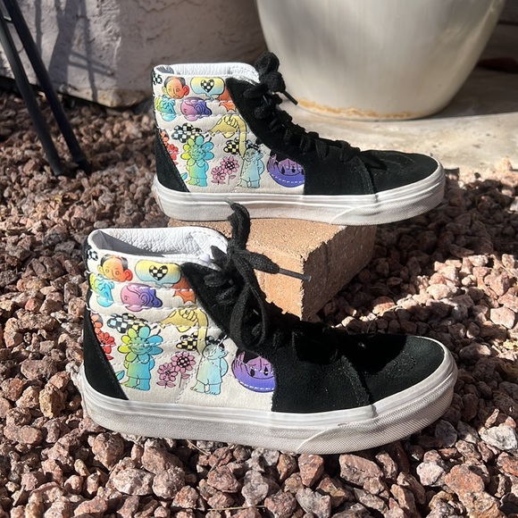 Vans Kids Sk8-Hi Cultivate Care Floral Black & White Skate Shoes, Used - Picture 4 of 11